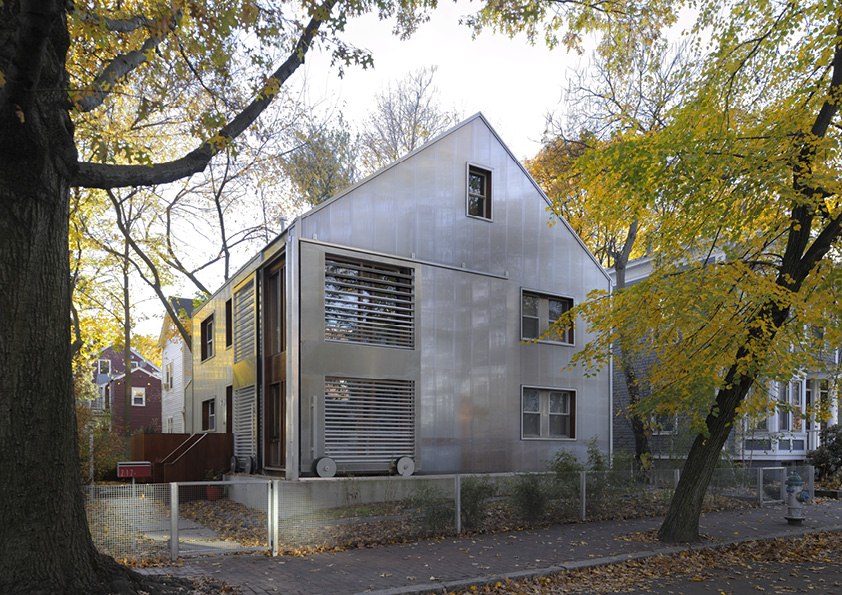 DAR_Architettura -Urban-House-with-Big-Window_5