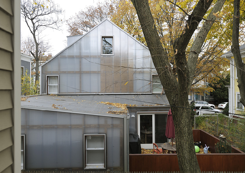 DAR_Architettura -Urban-House-with-Big-Window_9